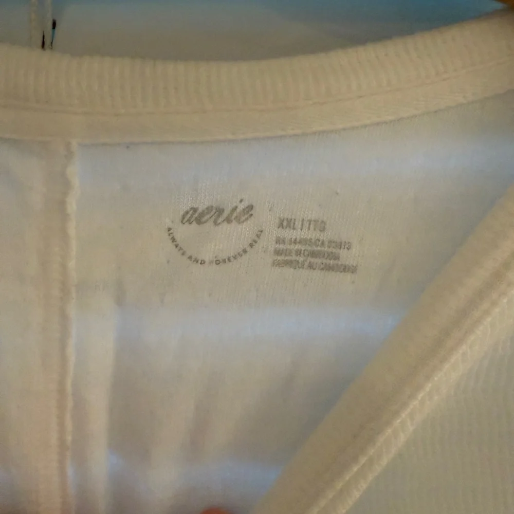 Aerie White Long Sleeve top XXL - Picture 3 of 3